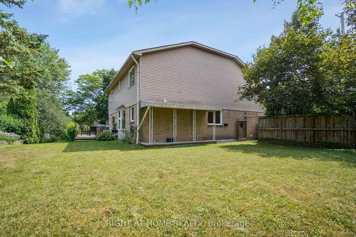 Photo 35 at 309 Amberly Boulevard, Ancaster, Hamilton