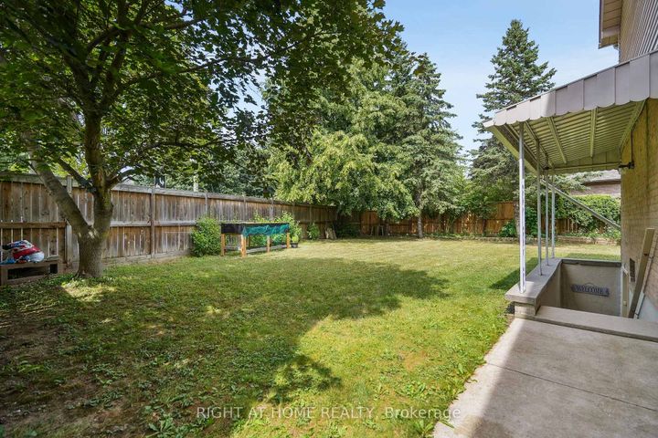 Photo 36 at 309 Amberly Boulevard, Ancaster, Hamilton