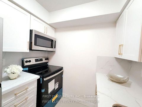 Photo 8 at 1612 - 4968 Yonge Street, Westgate, Toronto