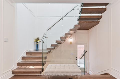 Photo 18 at 382 St Clements Avenue, Lawrence Park South, Toronto