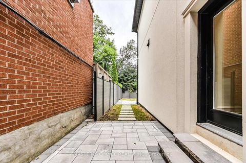 Photo 39 at 382 St Clements Avenue, Lawrence Park South, Toronto