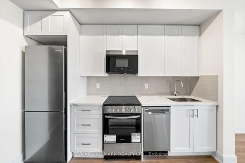 Photo 2 at 3001 - 15 Ellerslie Avenue, Willowdale West, Toronto
