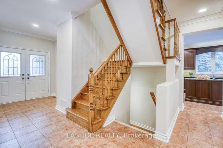 Photo 11 at 659 Mariner Lane, Wyndham, Newmarket