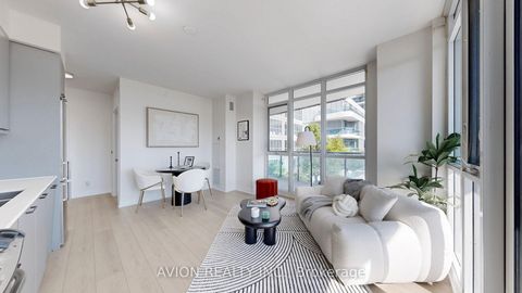 Photo 5 at 532 - 9471 Yonge Street, Observatory, Richmond Hill