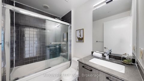 Photo 23 at 532 - 9471 Yonge Street, Observatory, Richmond Hill