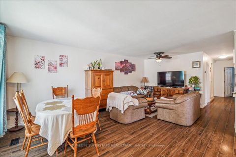 Photo 5 at 47 Davis Road, Aurora Highlands, Aurora