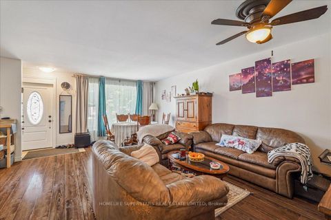 Photo 10 at 47 Davis Road, Aurora Highlands, Aurora