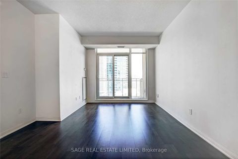 Photo 13 at 1609 - 21 Grand Magazine Street, Niagara, Toronto Photo 13 at 1609 - 21 Grand Magazine Street, Niagara, Toronto