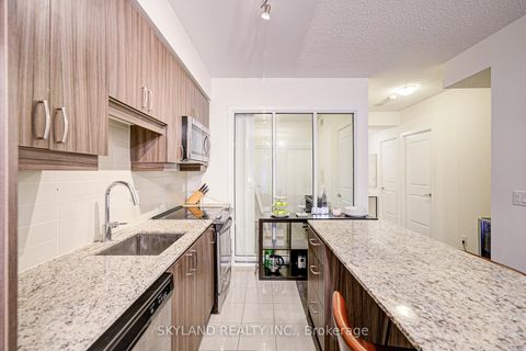 Photo 7 at NW 406 - 9201 Yonge Street, Langstaff, Richmond Hill