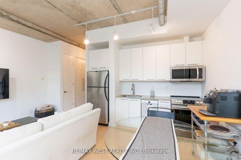 Photo 5 at 212 - 66 Portland Street, Waterfront Communities C1, Toronto
