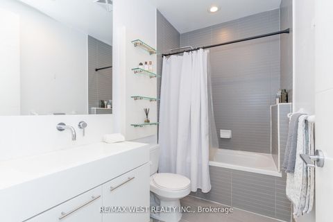 Photo 12 at 212 - 66 Portland Street, Waterfront Communities C1, Toronto
