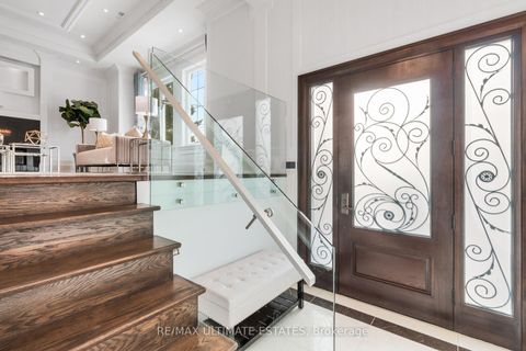 Photo 2 at 26 Madawaska Avenue, Newtonbrook East, Toronto