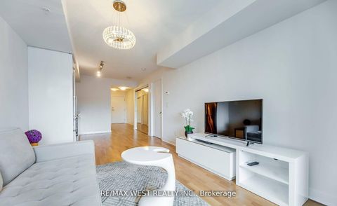 Photo 6 at 802 - 295 Adelaide Street W, Waterfront Communities C1, Toronto