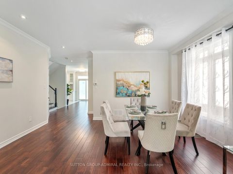 Photo 3 at 10 Auburndale Drive, Patterson, Vaughan