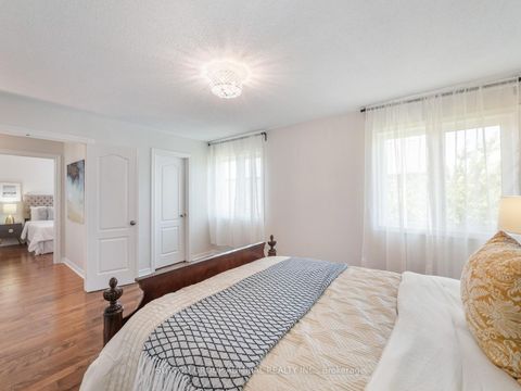 Photo 15 at 10 Auburndale Drive, Patterson, Vaughan