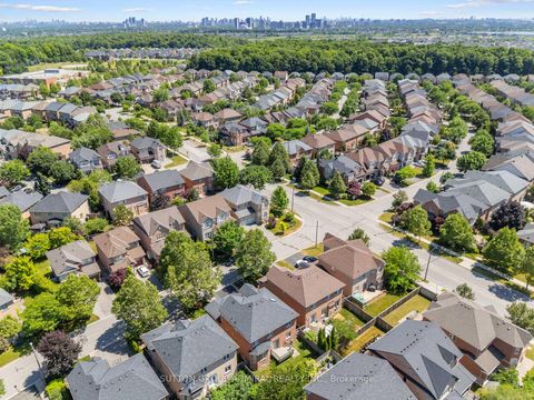 Photo 44 at 10 Auburndale Drive, Patterson, Vaughan