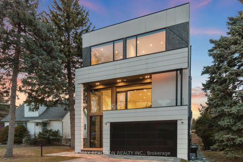 Photo 4 at 156 Garden Avenue, South Richvale, Richmond Hill