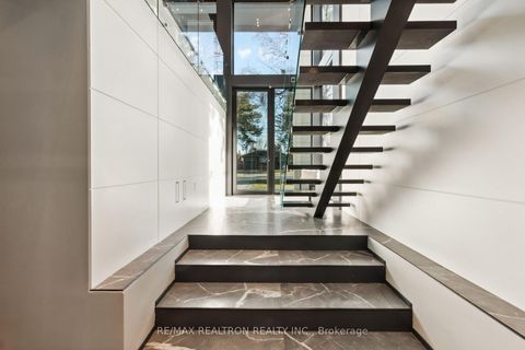 Photo 5 at 156 Garden Avenue, South Richvale, Richmond Hill