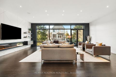 Photo 7 at 156 Garden Avenue, South Richvale, Richmond Hill