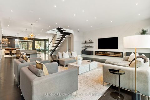 Photo 9 at 156 Garden Avenue, South Richvale, Richmond Hill