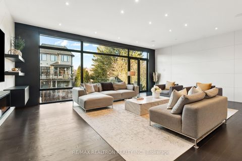 Photo 11 at 156 Garden Avenue, South Richvale, Richmond Hill