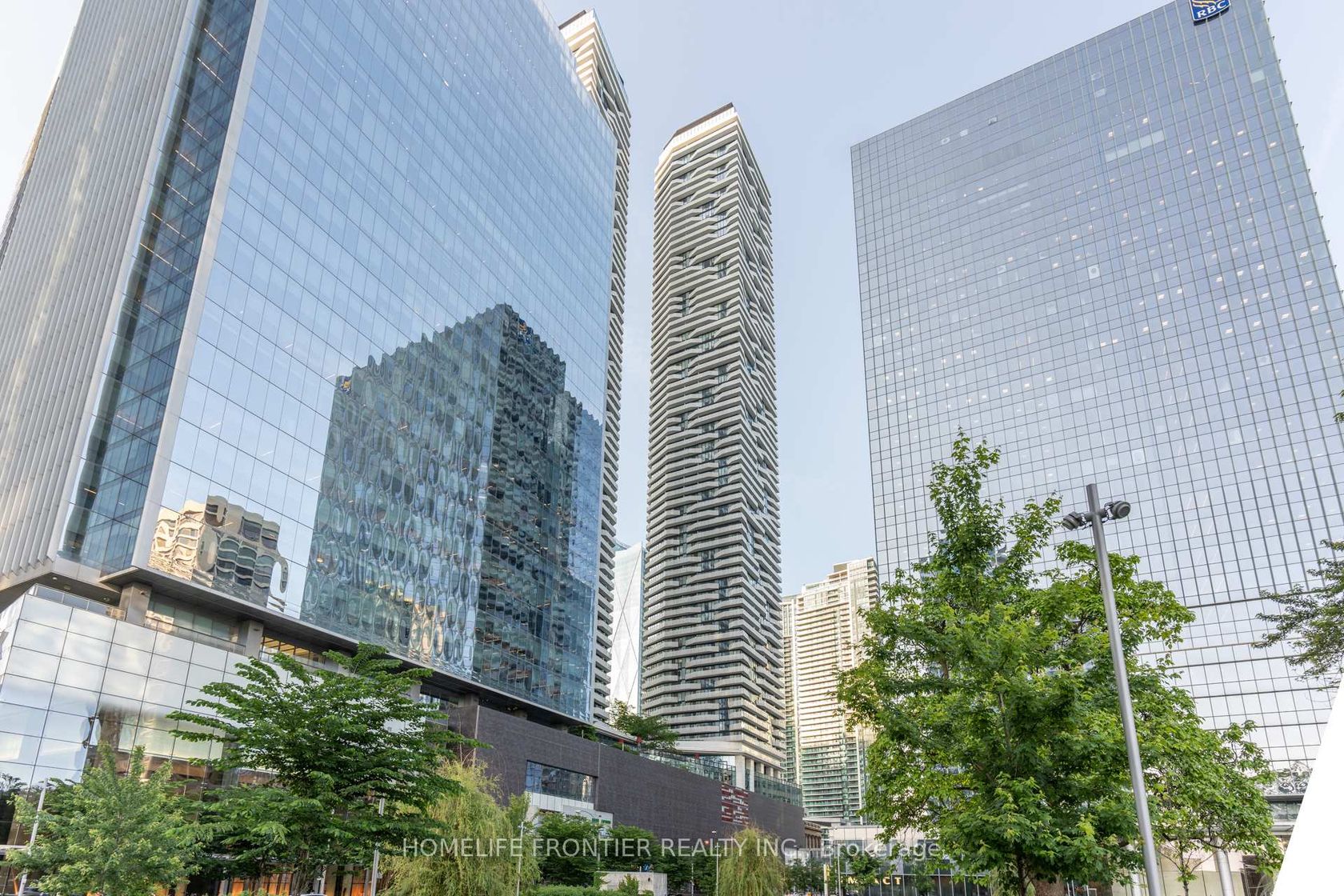 1207 - 88 Harbour Street, Waterfront Communities C1, Toronto 