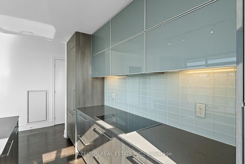 Photo 13 at 1605 - 170 Avenue Road, Annex, Toronto