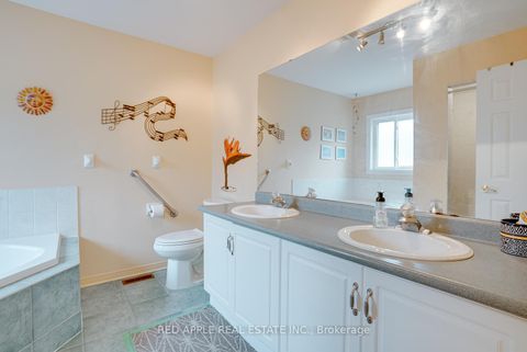 Photo 19 at 60 Snedden Avenue, Bayview Wellington, Aurora