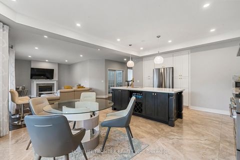 Photo 10 at 7 Edenbrook Crescent, Bayview Hill, Richmond Hill