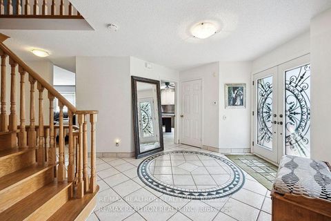 Photo 7 at 41 Bloomfield Trail, Oak Ridges, Richmond Hill