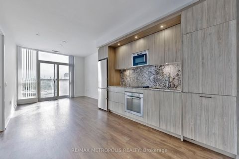 Photo 5 at 638 - 20 Inn On The Park Drive, Don Mills, Toronto
