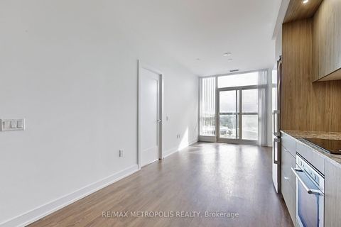Photo 13 at 638 - 20 Inn On The Park Drive, Don Mills, Toronto