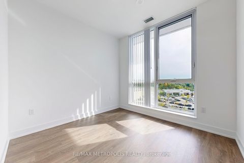 Photo 15 at 638 - 20 Inn On The Park Drive, Don Mills, Toronto
