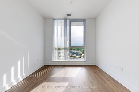 Photo 16 at 638 - 20 Inn On The Park Drive, Don Mills, Toronto