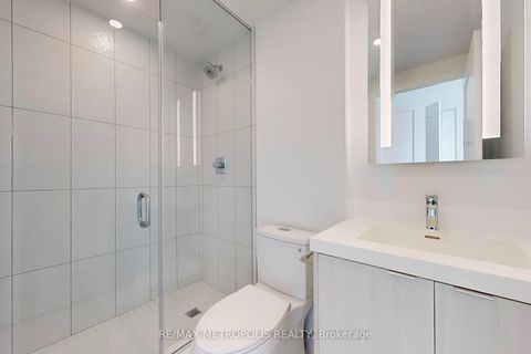 Photo 19 at 638 - 20 Inn On The Park Drive, Don Mills, Toronto