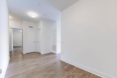 Photo 22 at 638 - 20 Inn On The Park Drive, Don Mills, Toronto