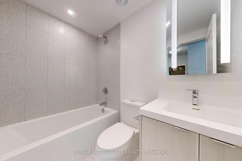 Photo 23 at 638 - 20 Inn On The Park Drive, Don Mills, Toronto