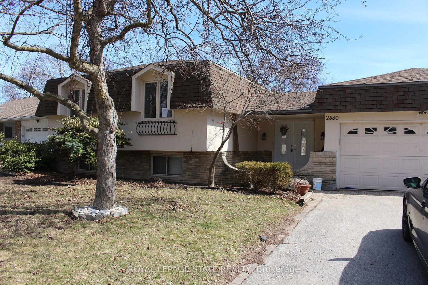 2380 Bridge Road, WO West, Oakville by Loree Meneguzzi Real Estate 2380 Bridge Road, WO West, Oakville