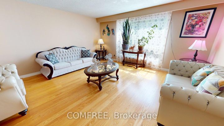 Photo 7 at 17 Ashurst Crescent, Madoc, Brampton