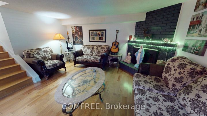 Photo 16 at 17 Ashurst Crescent, Madoc, Brampton