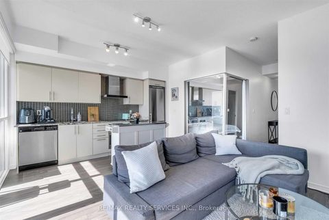Photo 16 at 1413 - 352 Front Street W, Waterfront Communities C1, Toronto