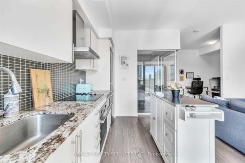 Photo 18 at 1413 - 352 Front Street W, Waterfront Communities C1, Toronto