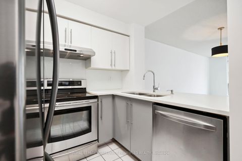 Photo 7 at 418 - 942 Yonge Street, Annex, Toronto