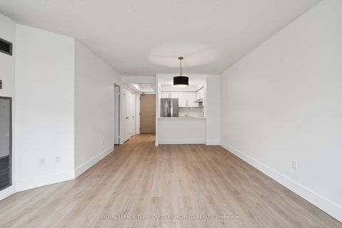 Photo 17 at 418 - 942 Yonge Street, Annex, Toronto