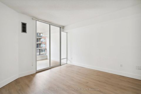 Photo 25 at 418 - 942 Yonge Street, Annex, Toronto