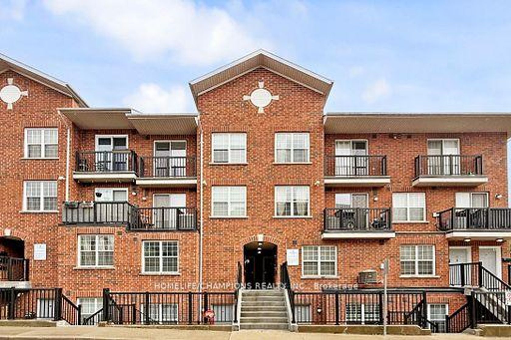 304 - 35 Strangford Lane S, Birchmount, Toronto 