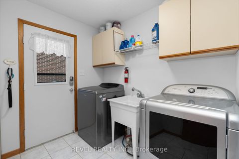 Photo 14 at 70 Lillian Crescent, Sunnidale, Barrie