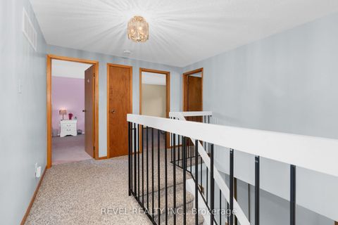 Photo 15 at 70 Lillian Crescent, Sunnidale, Barrie