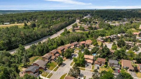 Photo 44 at 70 Lillian Crescent, Sunnidale, Barrie Photo 44 at 70 Lillian Crescent, Sunnidale, Barrie