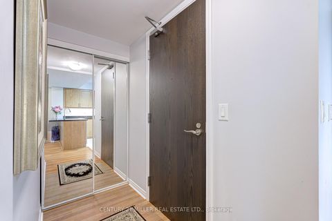 Photo 4 at 415 - 205 The Donway W, Don Mills, Toronto